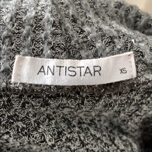 2/$10 EUC | Mockneck cropped grey sweater - Picture 3 of 3